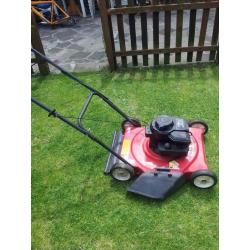 Briggs & stratton motor mower
