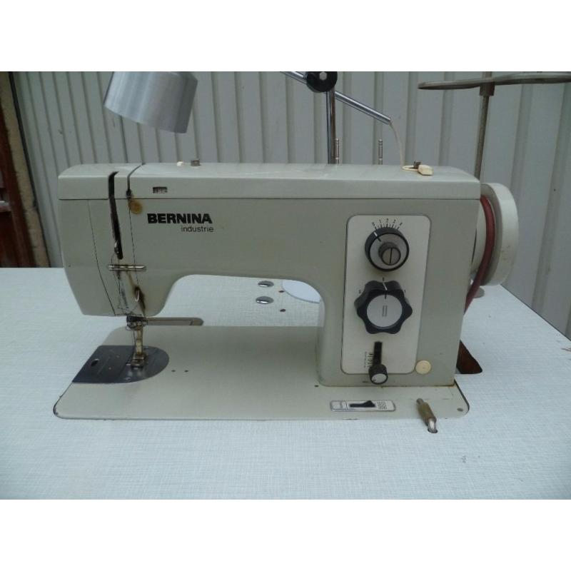 Bernina 852 Freehand Embroidery Industrial sewing machine