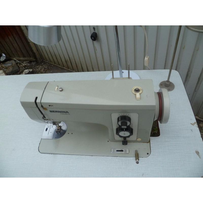 Bernina 852 Freehand Embroidery Industrial sewing machine