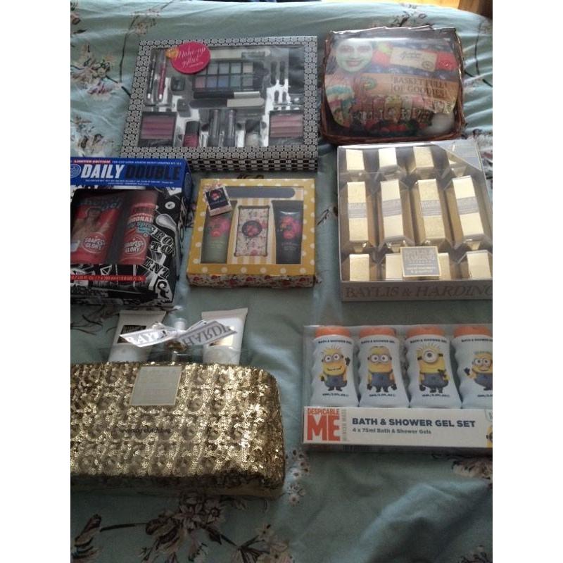 Gift set bundle/lot
