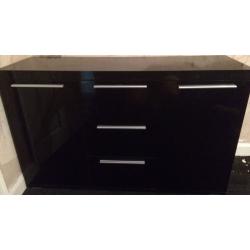 Black gloss cabinet