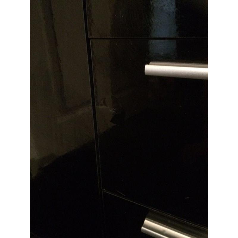 Black gloss cabinet