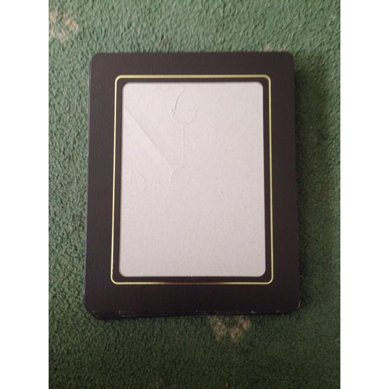 Photographic mounts