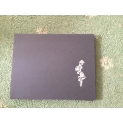 Photographic mounts
