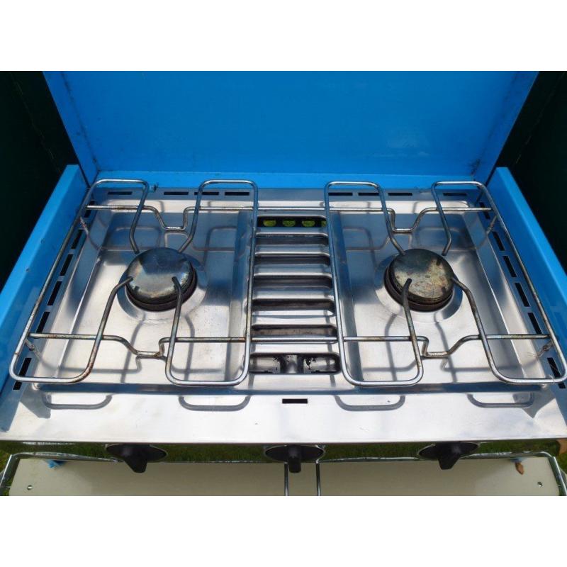 CAMPING GAZ (2 BURNER + GRILL) WITH STAND AND WIND BREAK