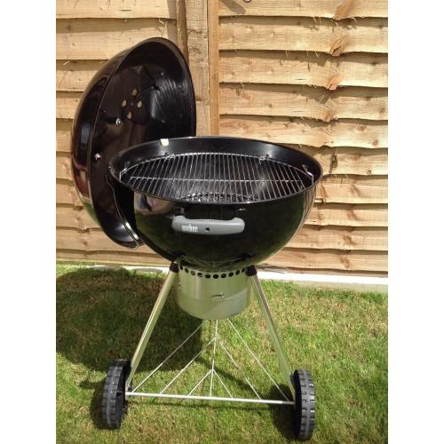 Weber 57cm "One Touch" Charcoal Kettle Barbecue.