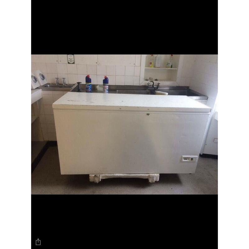 5ft x 4ft Chest Freezer