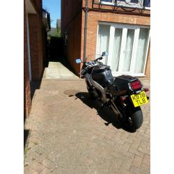 YAMAHA YZF 750