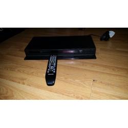 Samsung BD-P1600 Blu-ray Player w/ Remote, HDMI, And Extras Cables