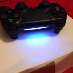 PS4 controller