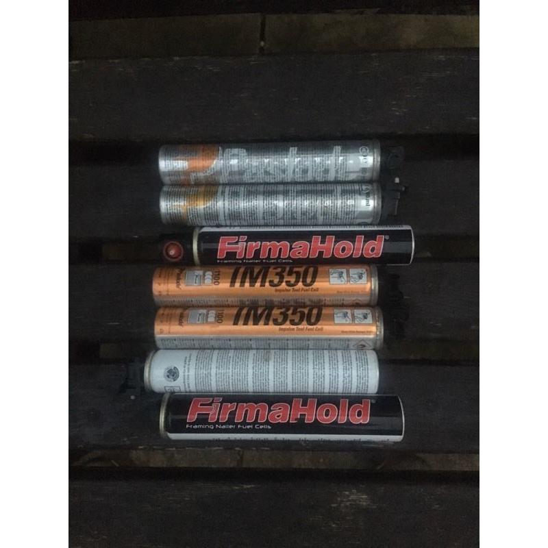Gas