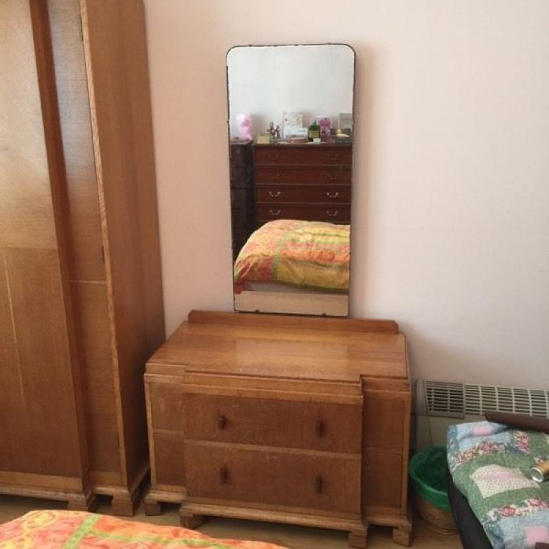 Dressing table