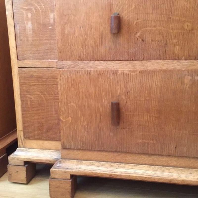 Dressing table