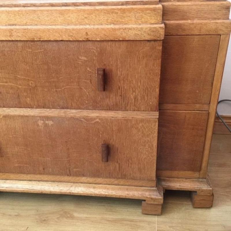 Dressing table