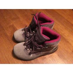Regatta GIrls Hiking Boots Size 13.