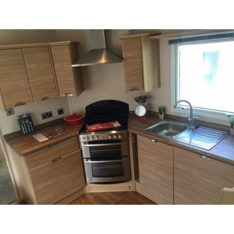 LUXURY 3 BEDROOM SPACIOUS MODERN HOLIDAY HOME CARAVAN FOR SALE ESSEX