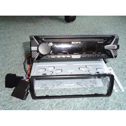 Sony CDX-G1100U Car Radio