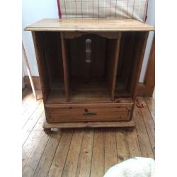 TV Pine Unit