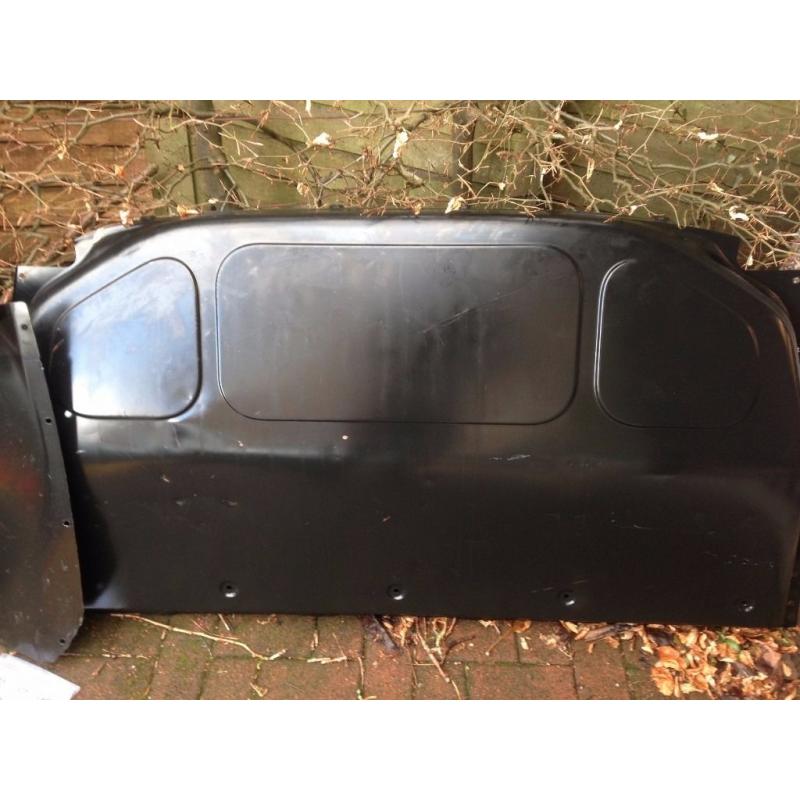 VW T5 2012 transporter bulkhead, very good condition
