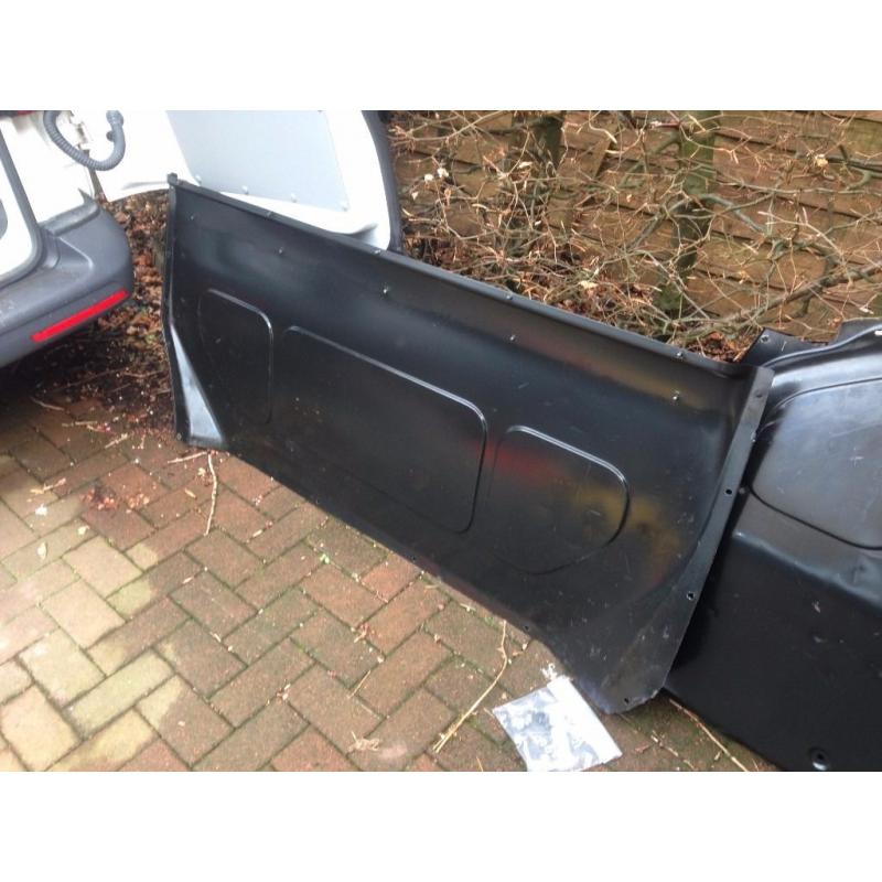 VW T5 2012 transporter bulkhead, very good condition