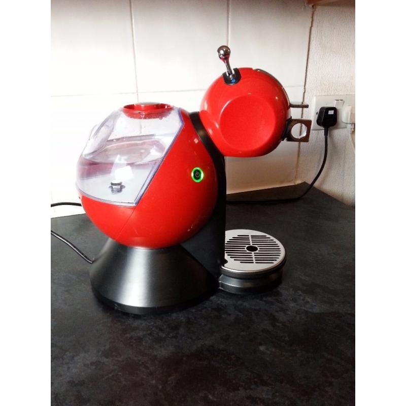 Dolce Gusto Krups Coffee Machine - Red