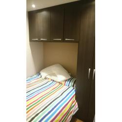 Flatmate required for double room to let in Balham/Tooting Bec in lovely 2 bed flat