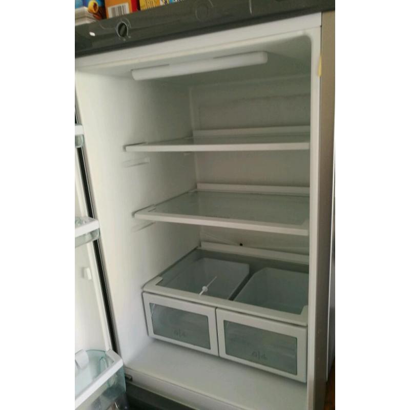 Hotpoint Aquarius Dishwasher & Future Fridge Freezer in Graphite