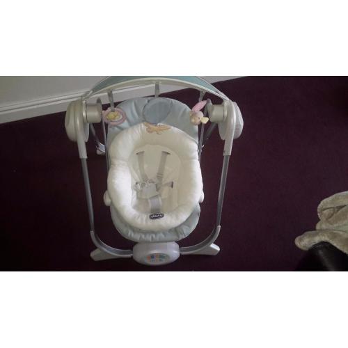 Chicco miusical baby swing