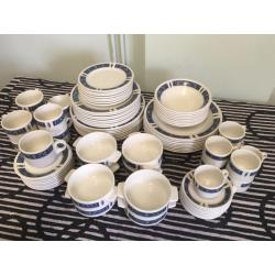 80 piece crockery set