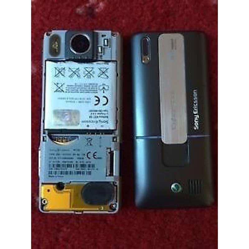 SONY ERICSSON K770i MOBILE PHONE - TRUFFLE BROWN - UNLOCKED - MINT CONDITION!
