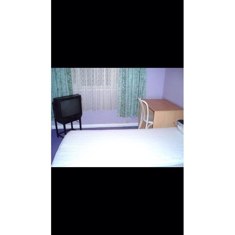 DOUBLE ROOM INCLUDING BILLS