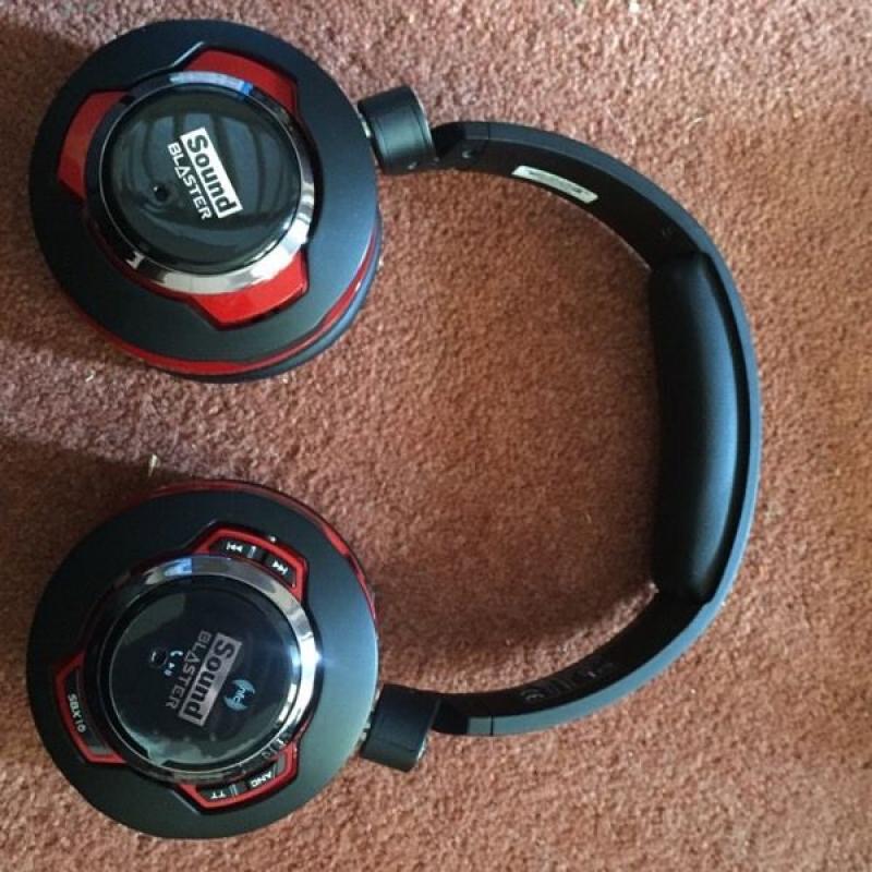 Wireless headphones