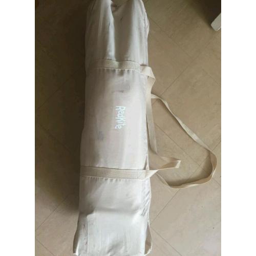 Red kite travel cot