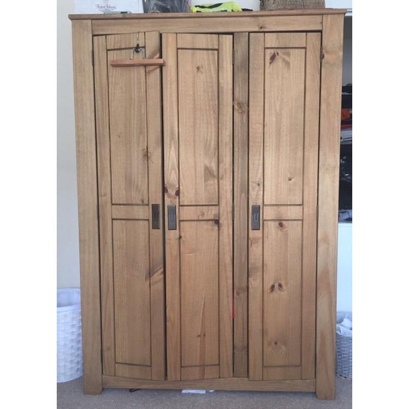 3 door wooden wardrobe