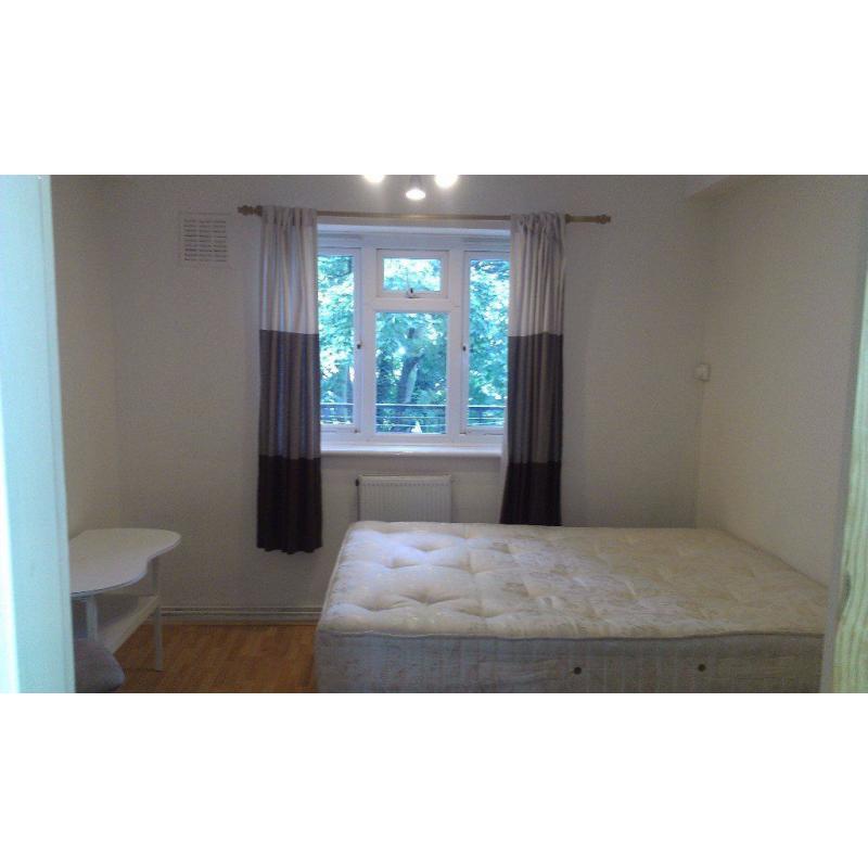 BRIXTON HILL ROOM WITH ALL BILLS IN AVAILABLE NOW