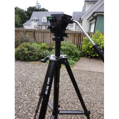 Leica Geosystems Trypod with Disto TM D8