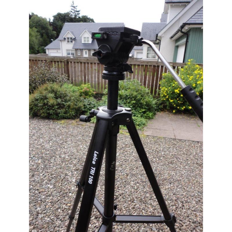 Leica Geosystems Trypod with Disto TM D8