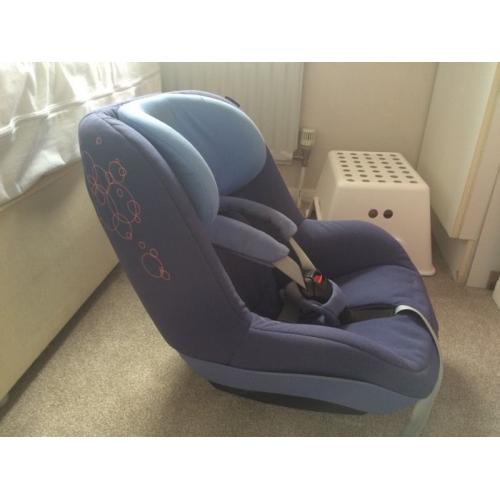 Maxi-Cosi Pearl Isofix toddler car seat