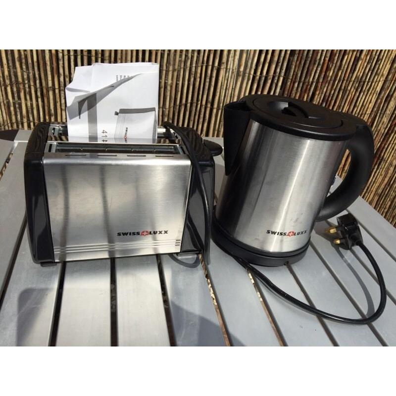Swiss Luxx camping toaster and kettle
