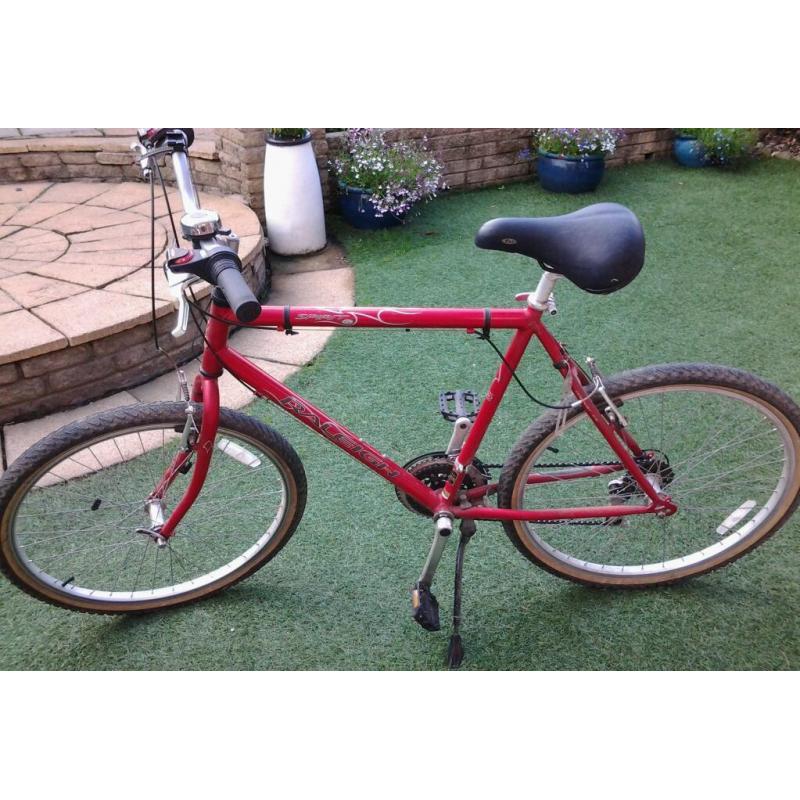 Red raleigh spirit bike
