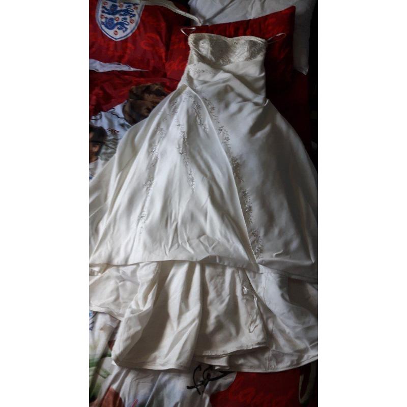 Wedding Dress Size 16-18