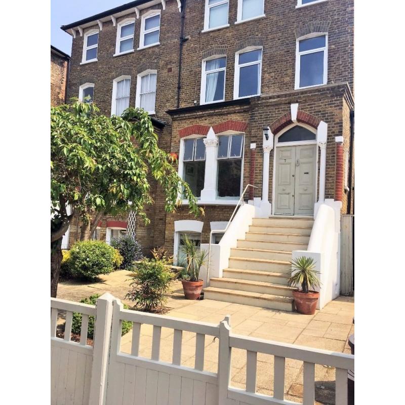 Spacious bright double room