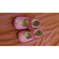 Girls clanks shoes