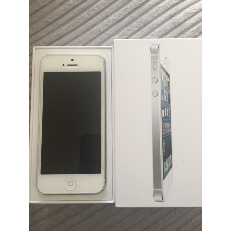 iPhone 5 white & Silver 16gb