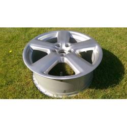 Audi 18" s-line alloy