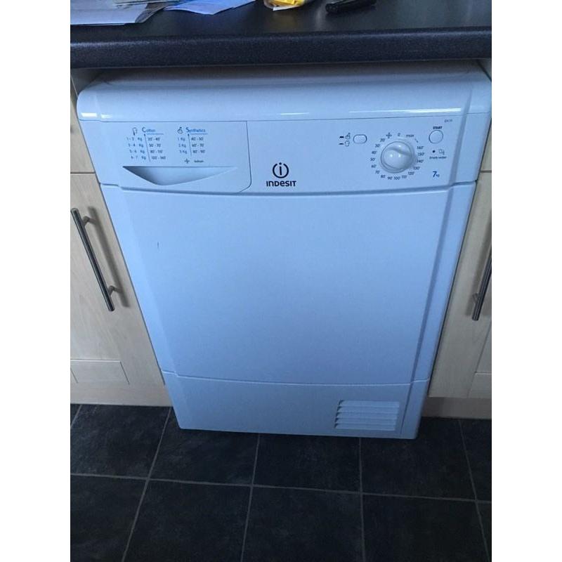 Condenser tumble dryer