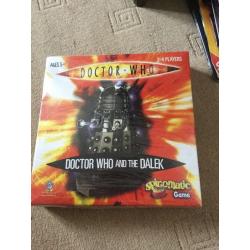 Doctor Dr Who items, books games annual battles in time, see pictures