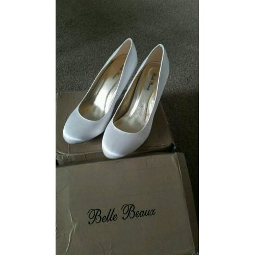 Ivory wedding shoes brand new