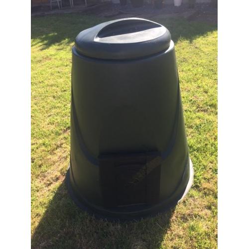 Compost bin
