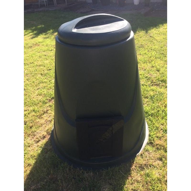 Compost bin